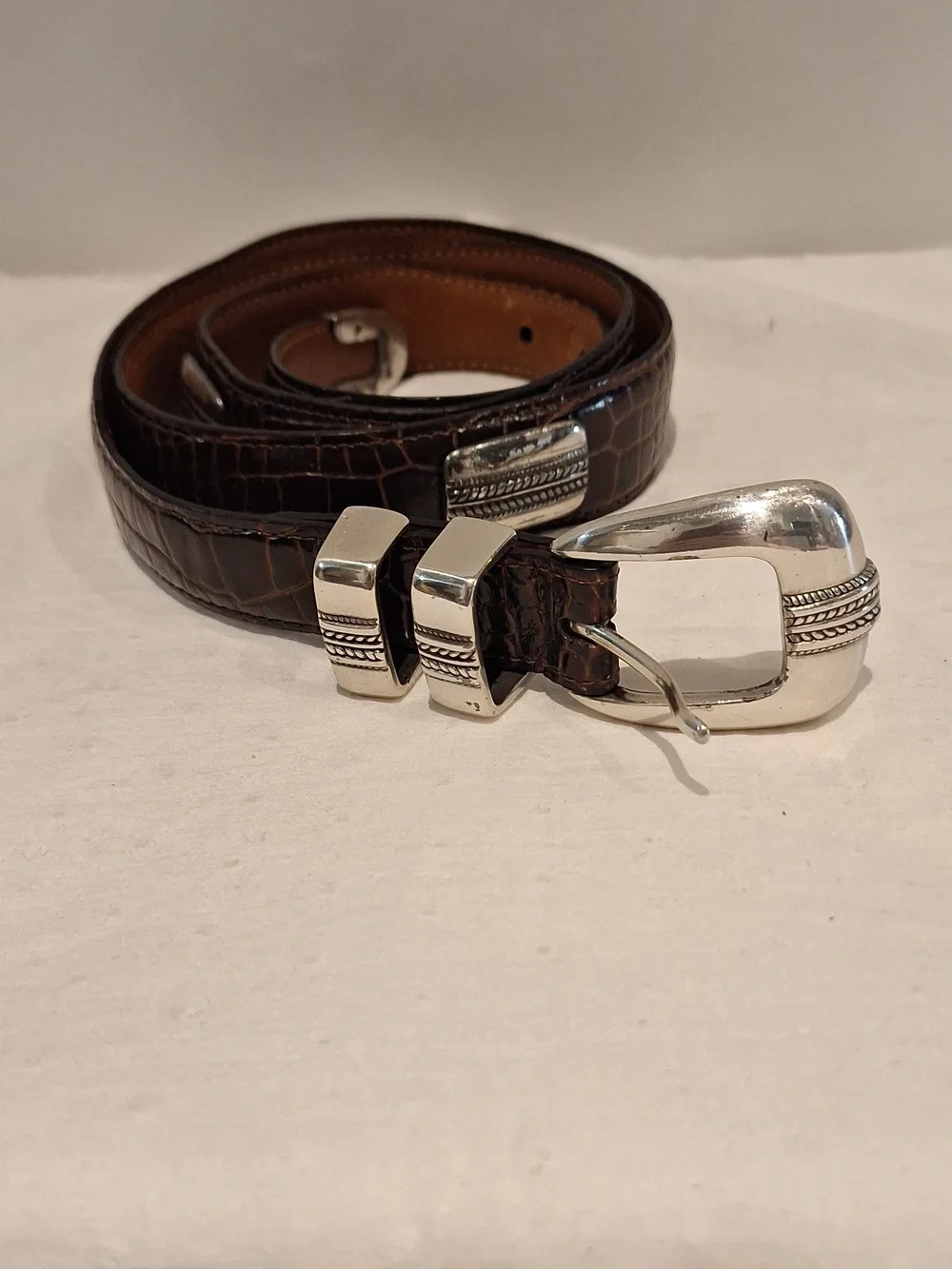 Johnston & Murphey Brown Croc-Embossed Leather Belt with Silver Hardware Size 42